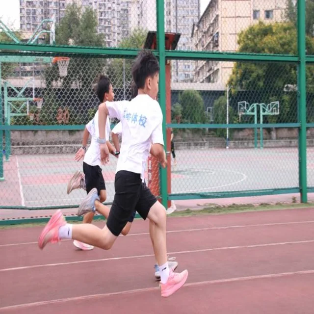 张之臻复出战：网球赛场再现中国力量的精彩瞬间